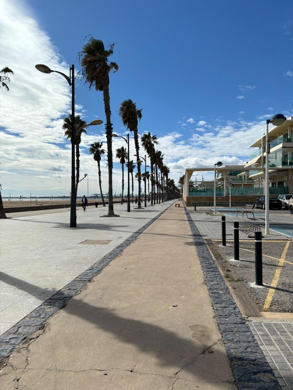 Apartamento Primera Linea De Playa Patacona バレンシア エクステリア 写真